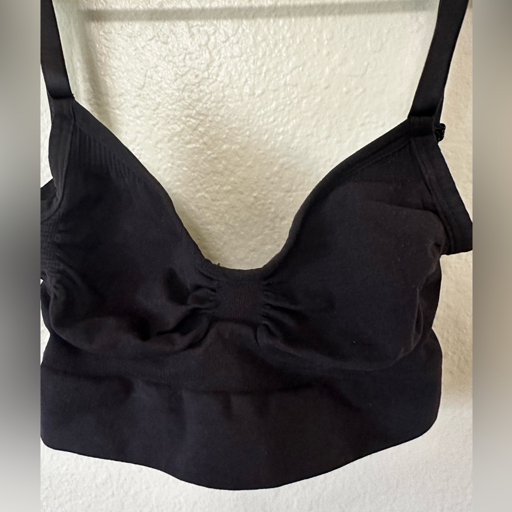SKIMS Seamless Sculpting Bra